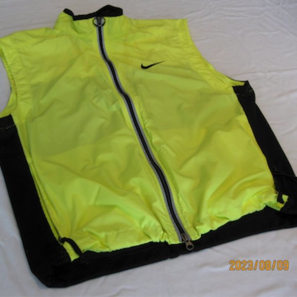 NIKE Running 'Gilet' Vest - M Solar Yellow (Like NEW!!!) 'Unisex' - Picture 3 of 16